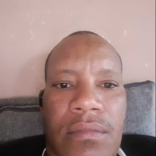 J mo R. profile photo