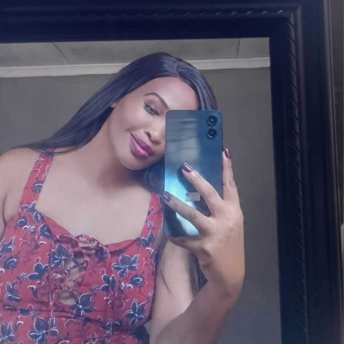 Lue M. profile photo