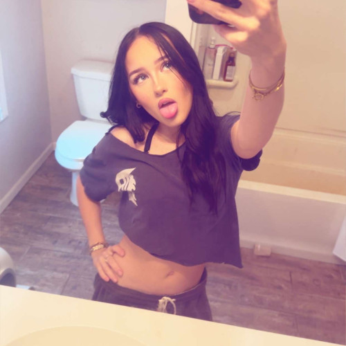 Ashlyn L. profile photo