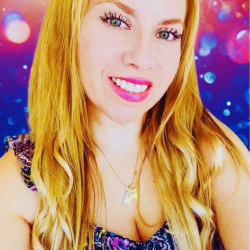 ANGÉLICA R.
