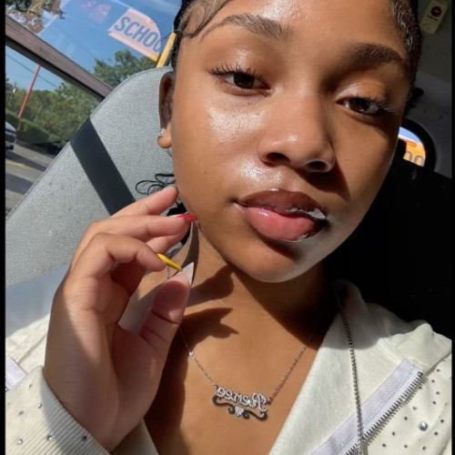 Liz M. profile photo
