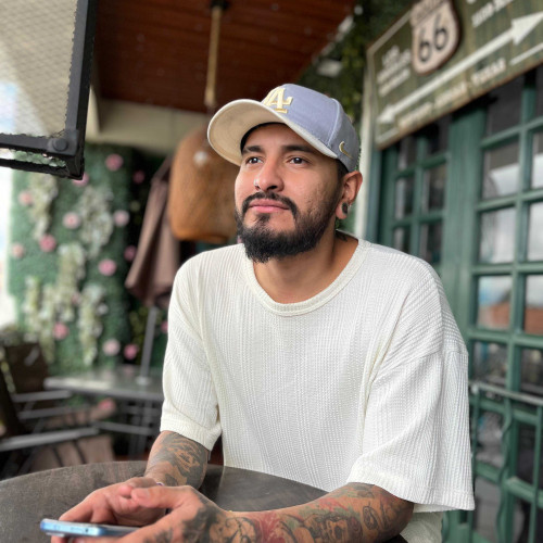 juan R. profile photo