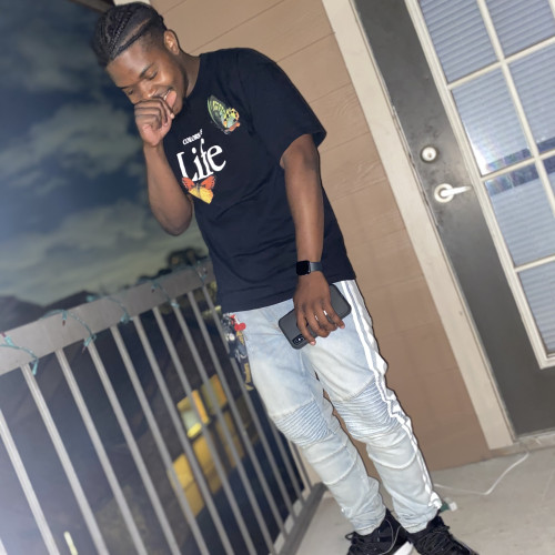Quadarian  W. profile photo