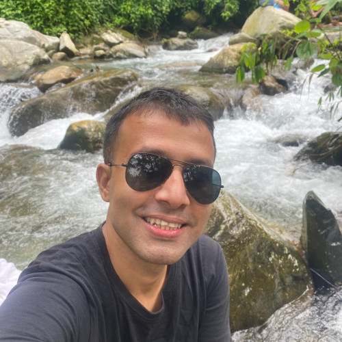 suraj g. profile photo