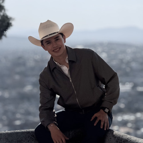 Luismanuel M.