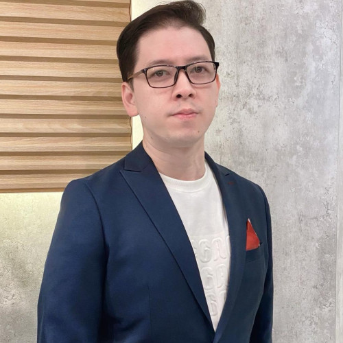 Christopher T. profile photo