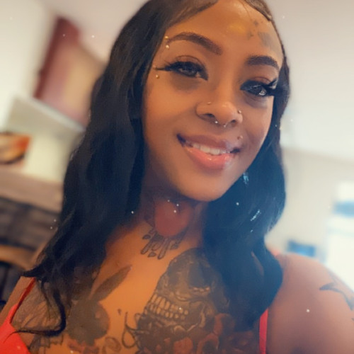 Sherelle E.