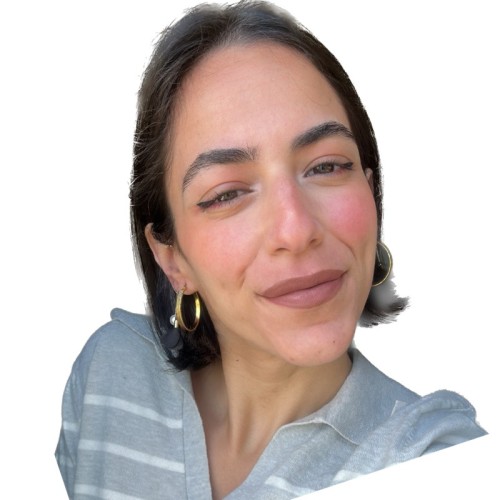 Yasmine M.