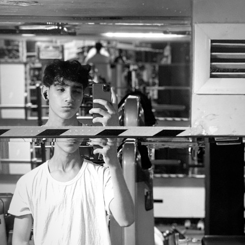 موهسين ب. profile photo