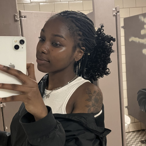 Navii L. profile photo