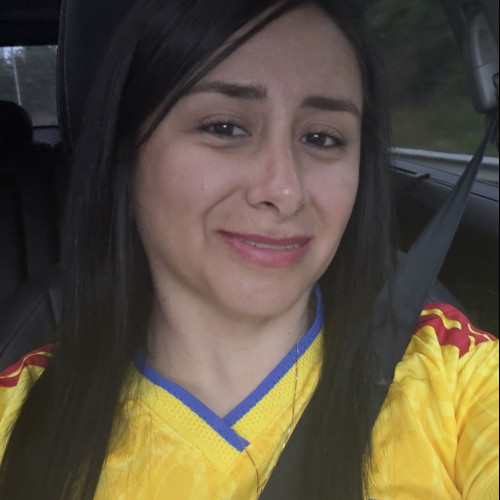 Stephani V. profile photo
