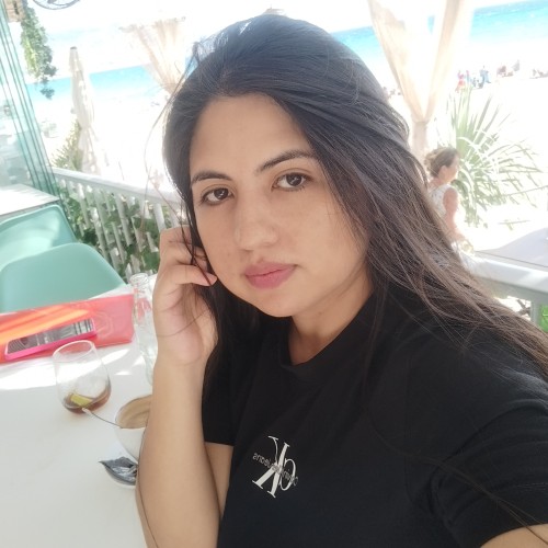 María E  F.