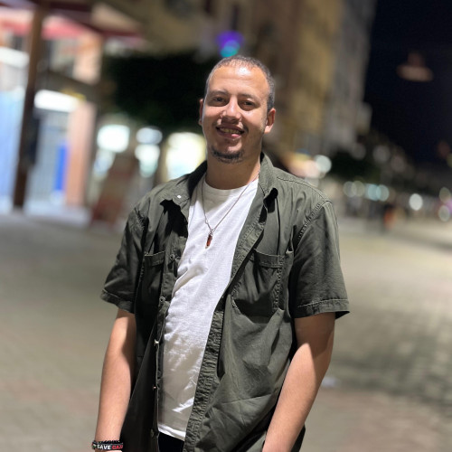 adel  e. profile photo
