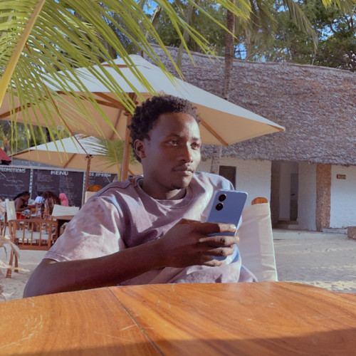 Elvis  o. profile photo