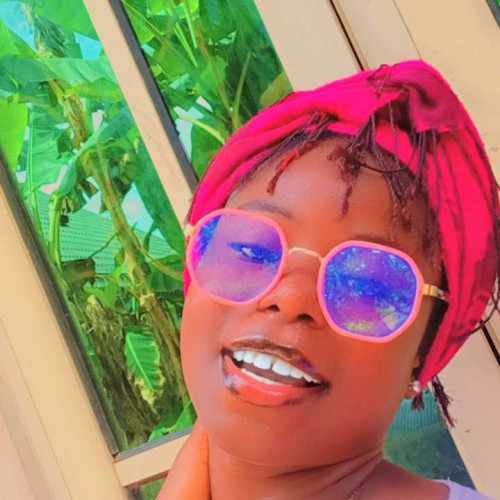 chisimdi E. profile photo