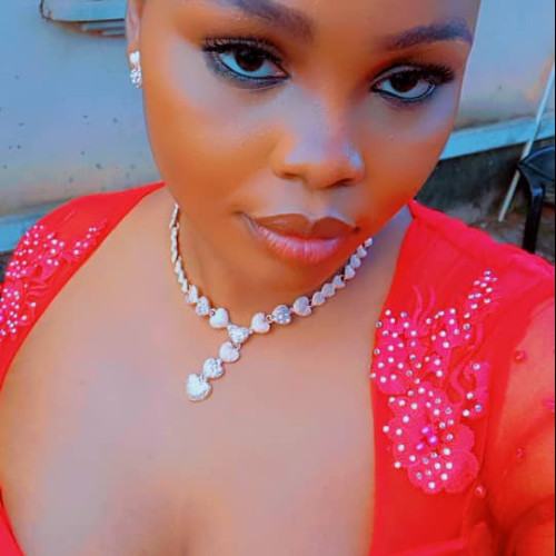 Scarlet  l. profile photo
