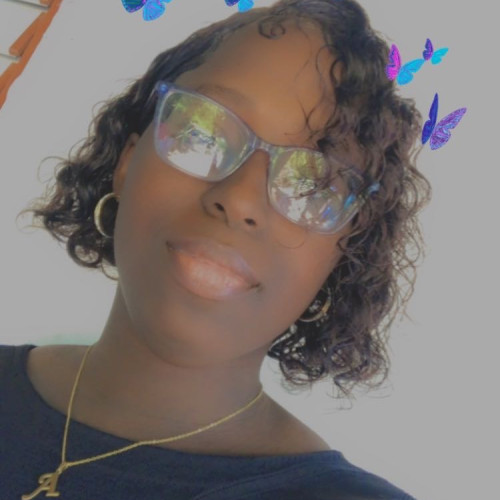 leya C. profile photo