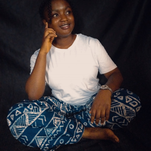 Esther O. profile photo