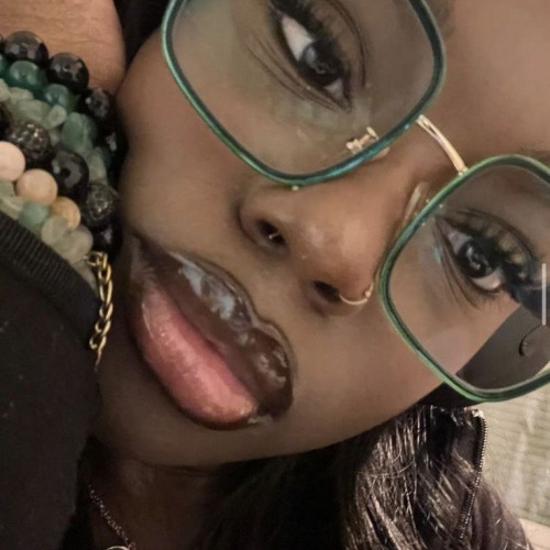 Amira B. profile photo