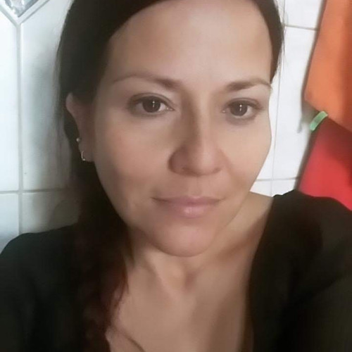Almendra V.