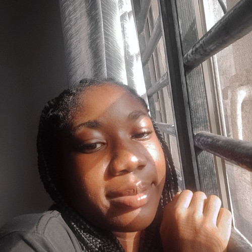 Esther  L. profile photo