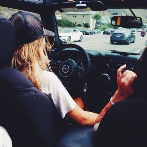 Lara M. profile photo