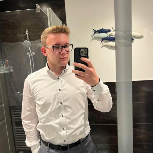 Maximilian Z. profile photo