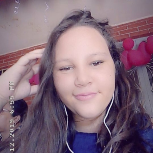 Tais F.