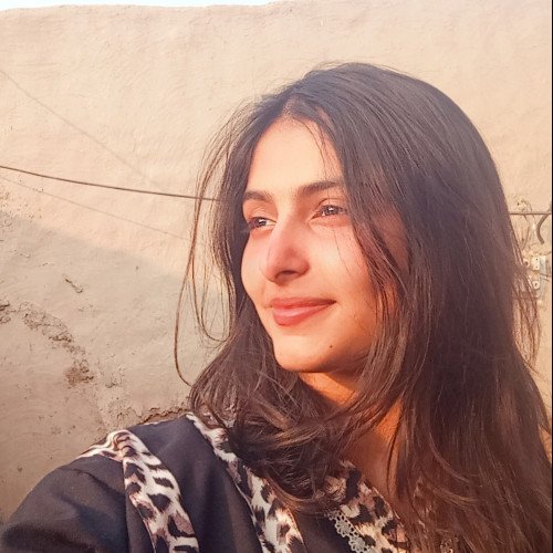 Ushna A. profile photo