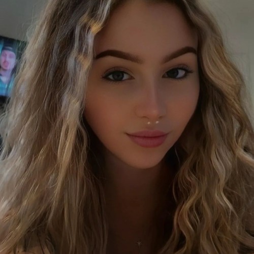 Simona  N.
