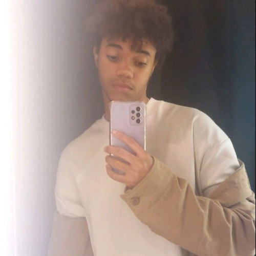 Yan R. profile photo
