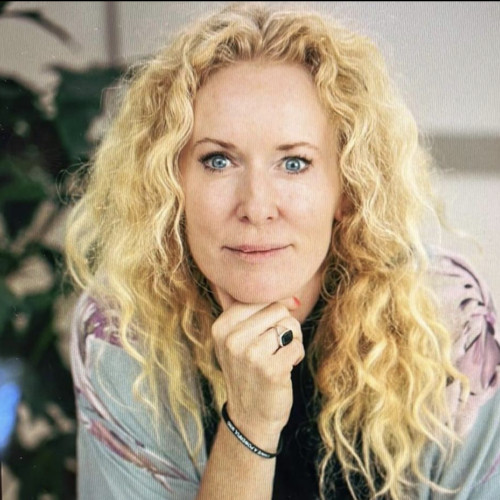Vibeke  B.