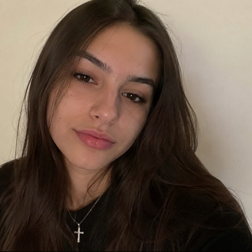 Arina B. profile photo
