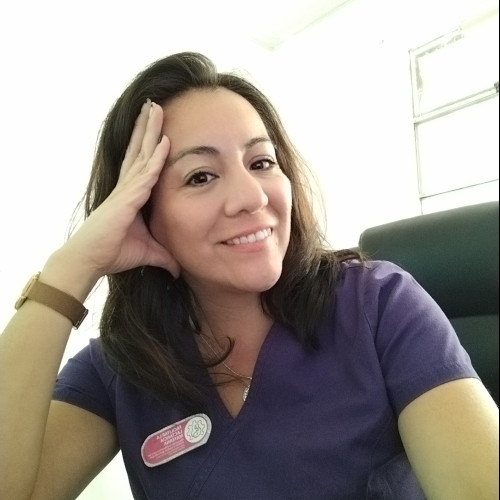 Romy v. profile photo