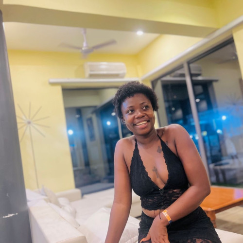 Nana Ama sika B.