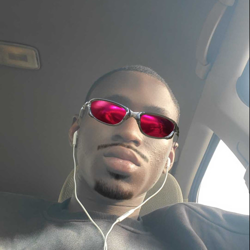 niam l. profile photo