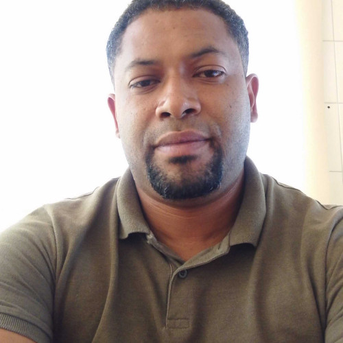 leonardo m. profile photo