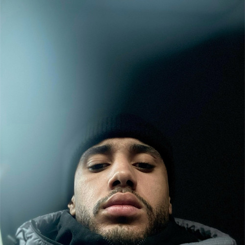 ali b.