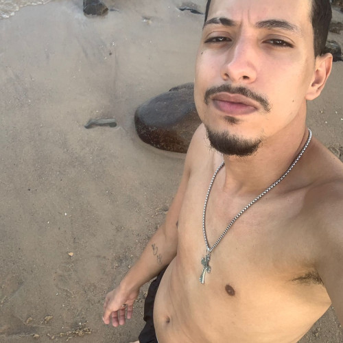 Caique  B.