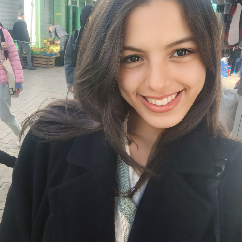 Aya E. profile photo