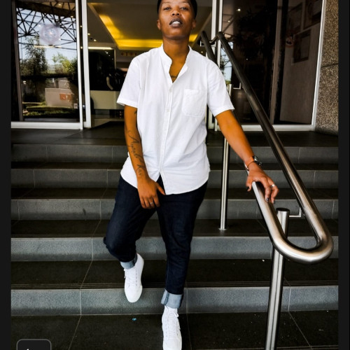 Ayanda M.