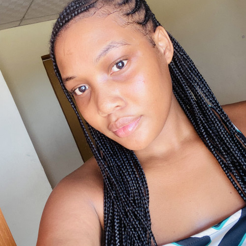 Lizzie  E. profile photo