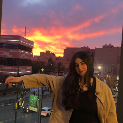 aya w.