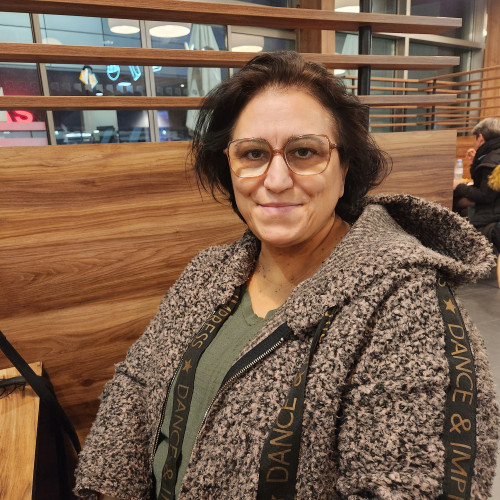 VJOLA B. profile photo