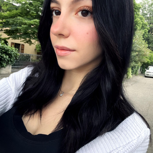 Arianna F. profile photo