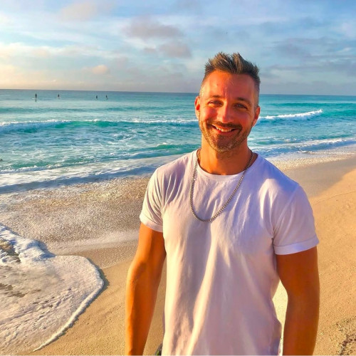Axel R. profile photo