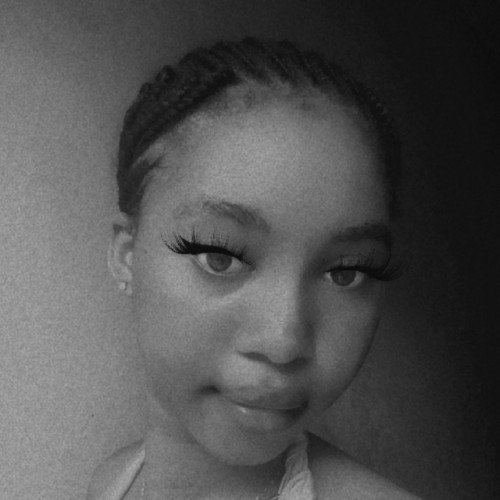 Queen R. profile photo