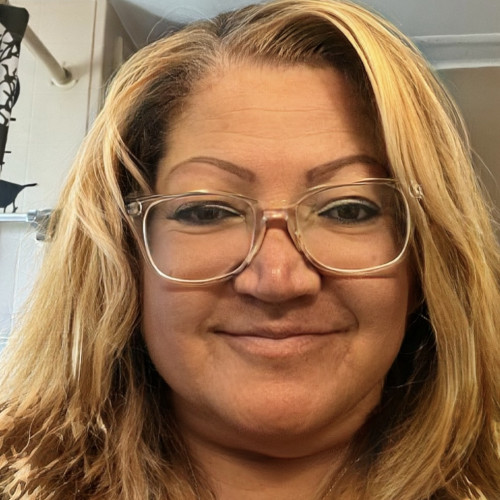 Yvonne M. profile photo