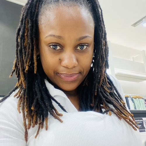 Vivian M. profile photo