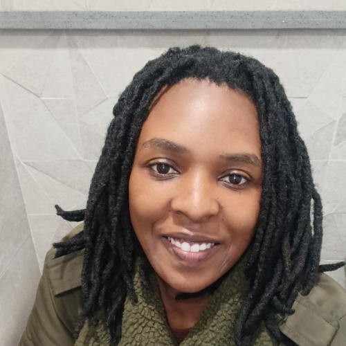 Ivyne B. profile photo